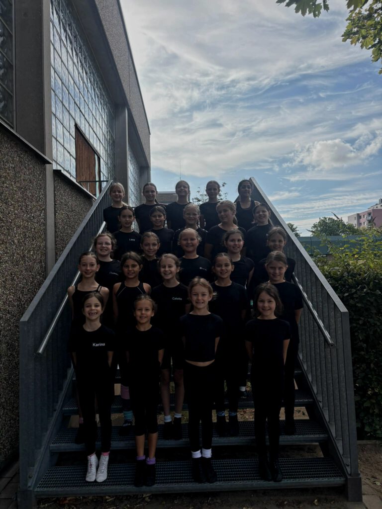 Tanzgruppe beim gemeinsamen Training